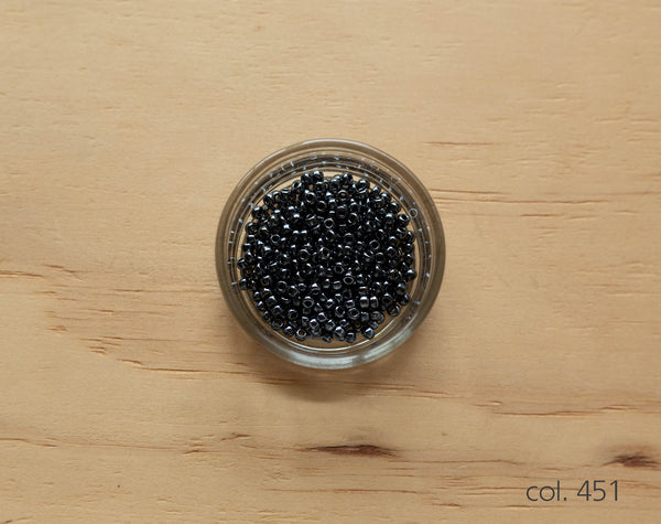 Miyuki seed beads - Shades of black and white