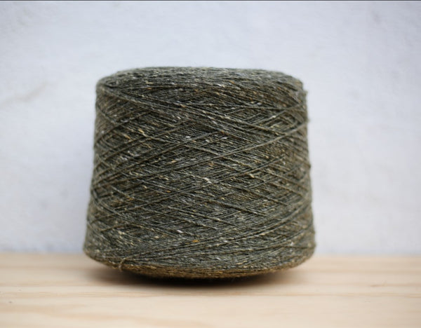 Soft Donegal Tweed (5561) on cone